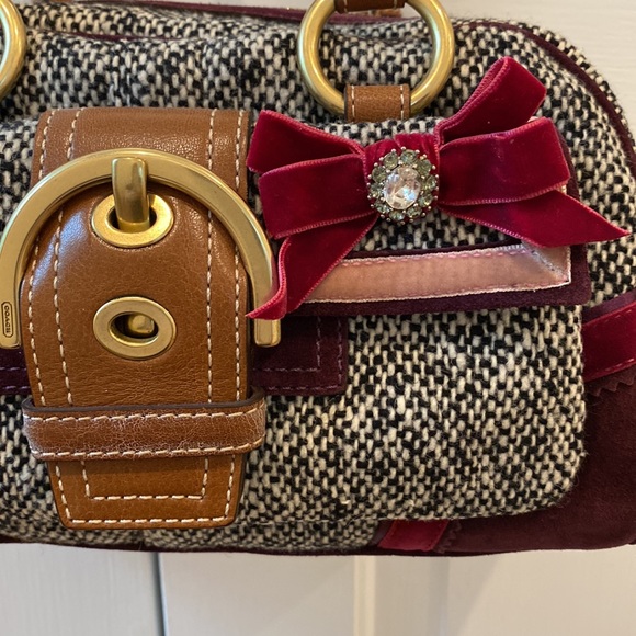 Coach Vintage Tweed Velvet and Leather Hand Bag - Picture 3 of 11